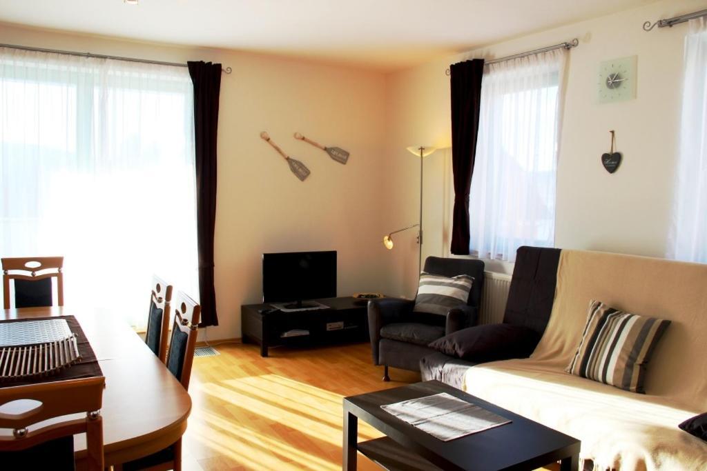 Apartman Adam Lipno nad Vltavou Ruang foto