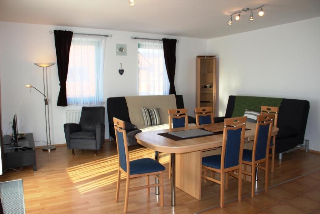 Apartman Adam Lipno nad Vltavou Ruang foto